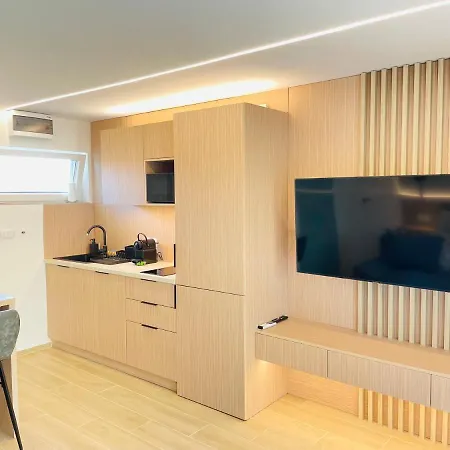 Kethly Premium Apartment