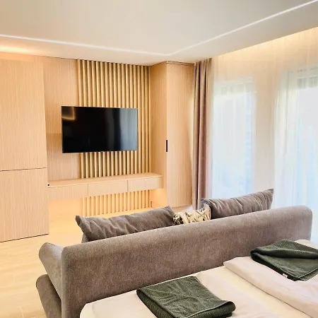 Kethly Premium Apartment
